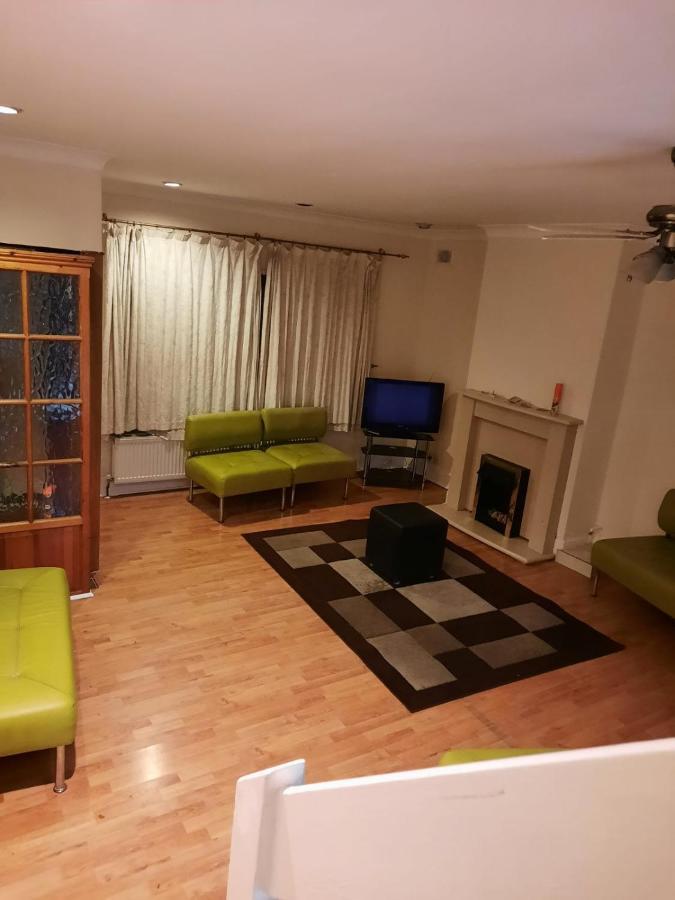 Relevant Properties Welling Esterno foto